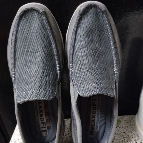 Shoes - Picture 3 of 7